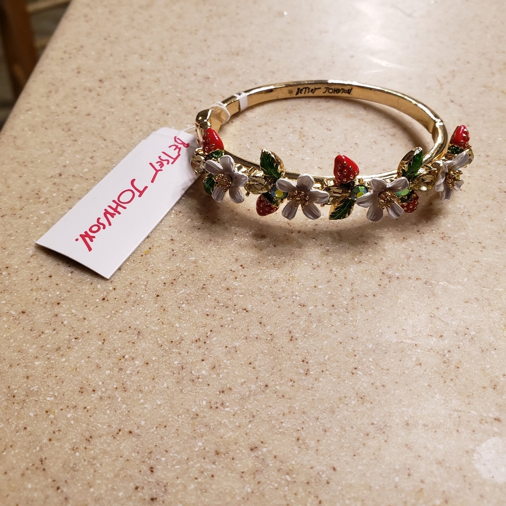 Betsey Johnson bangle